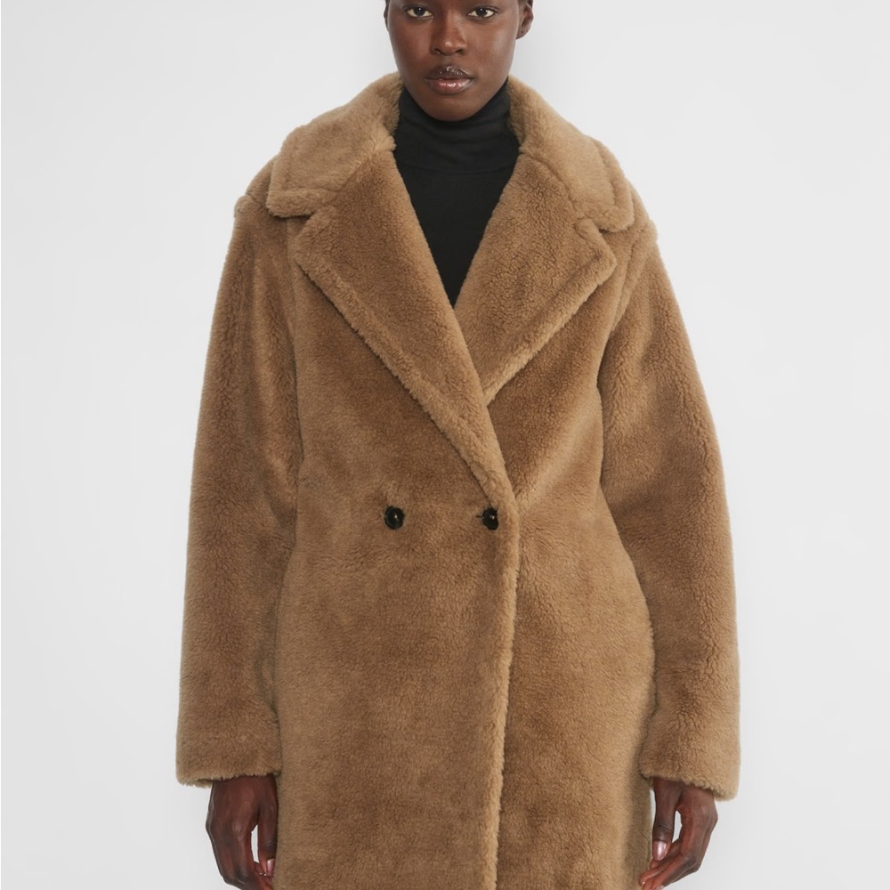 Aritzia Babaton The Teddy Coat Color Seville Size M LONG VERSION - Picture 8 of 13